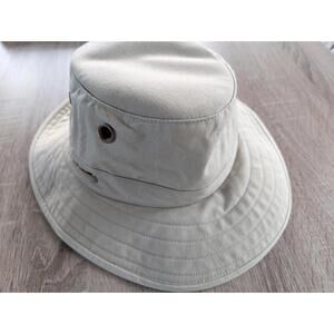 The Tilley Hat Endurables Hat Beige Unisex Size 7.5
